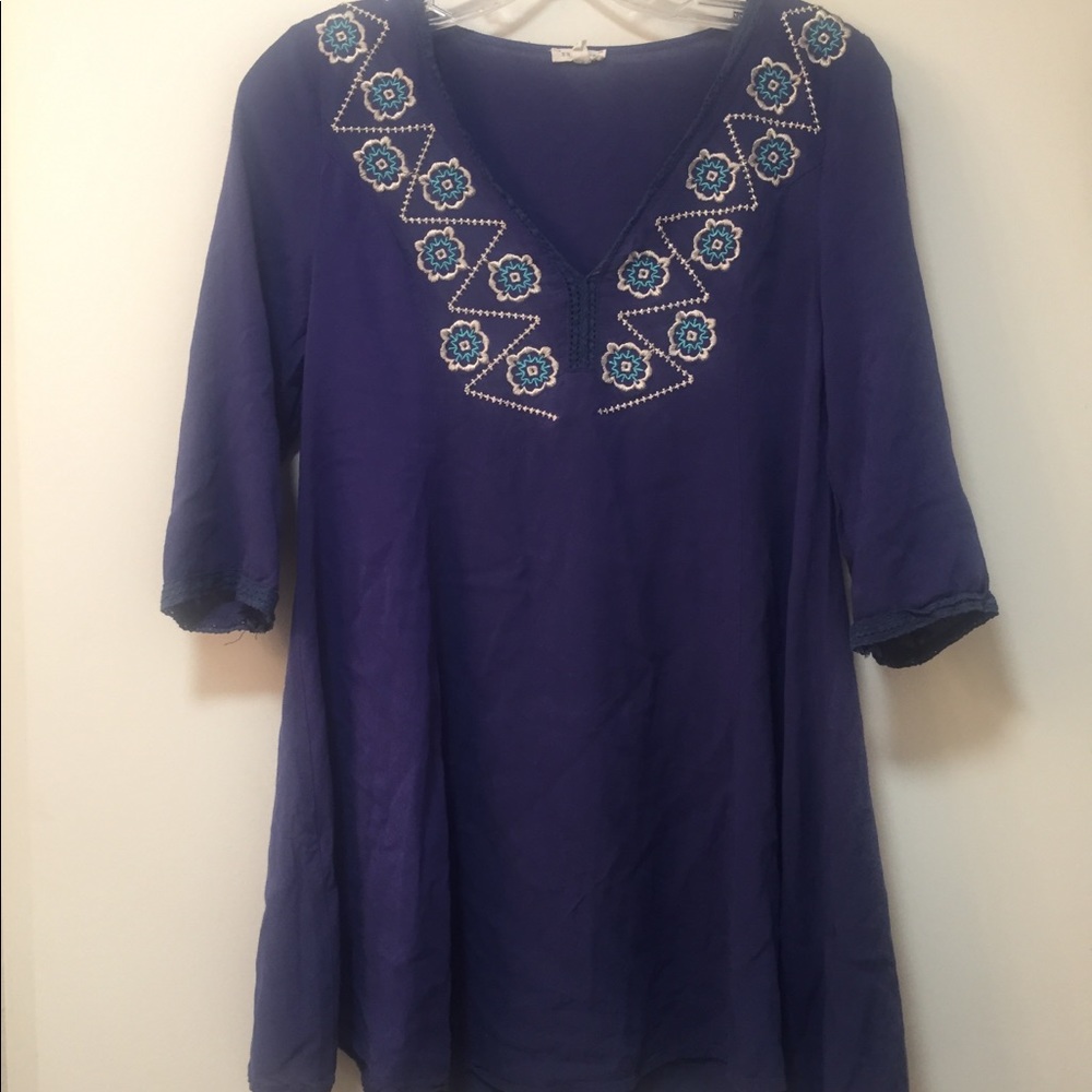 v-neck dress